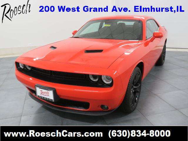 2017 Dodge Challenger SXT 2dr Coupe